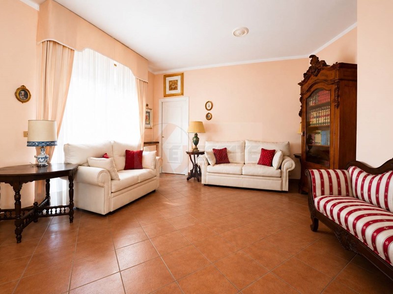 Appartamento in Vendita a Sassari, 448'000&euro;, 250 m²