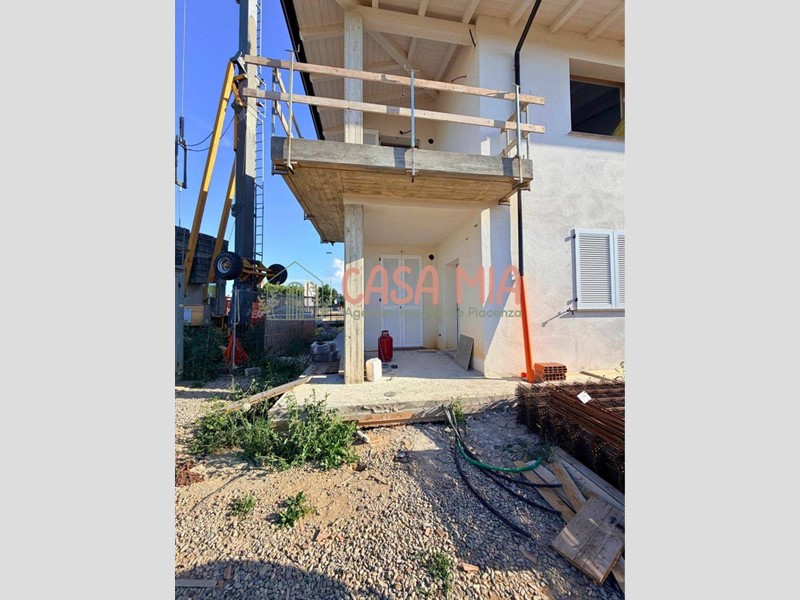 Trilocale in Vendita a Gossolengo, 315'000&euro;, 180 m²