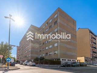 Quadrilocale in Vendita a Torino, 99'000&euro;, 90 m²