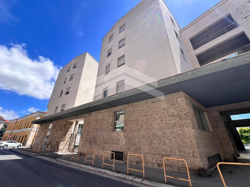 Appartamento in Vendita a Campobasso, 155'000&euro;, 168 m²