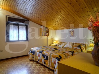 Attico in Vendita a Gubbio, 56'000&euro;, 60 m², arredato