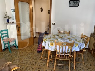 Appartamento in Vendita a Avezzano, 138'000&euro;, 180 m², con Box