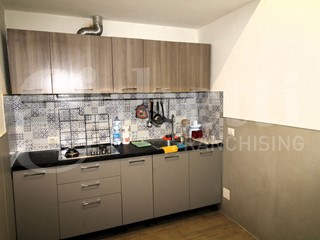 Bilocale in Vendita a Napoli, 290'000&euro;, 99 m², arredato