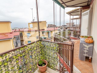 Trilocale in Vendita a Marano di Napoli, 175'000&euro;, 97 m²