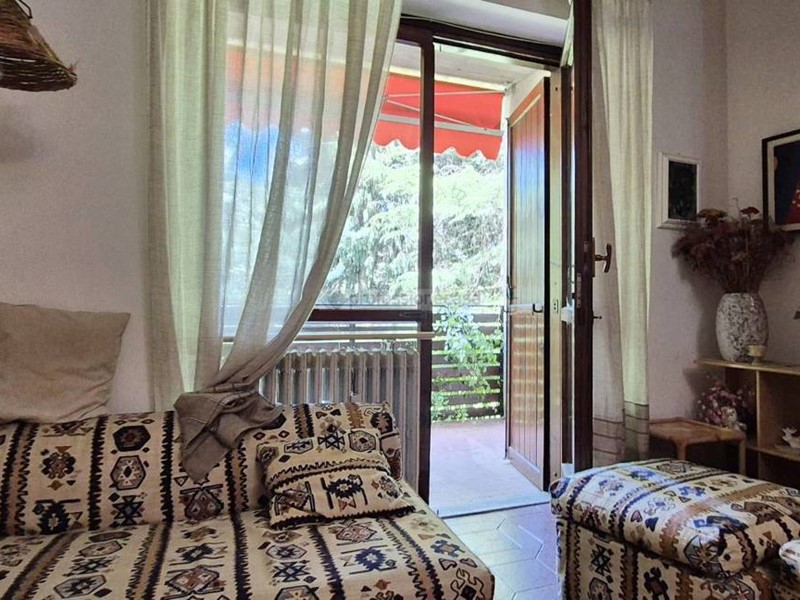 Trilocale in Vendita a Moggio, 110'000&euro;, 76 m², con Box