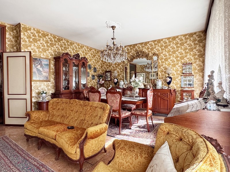Appartamento in Vendita a Torino, 309'000&euro;, 125 m²