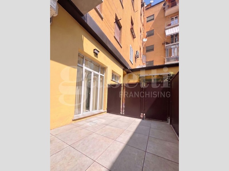 Bilocale in Vendita a Bologna, 218'000&euro;, 50 m², arredato