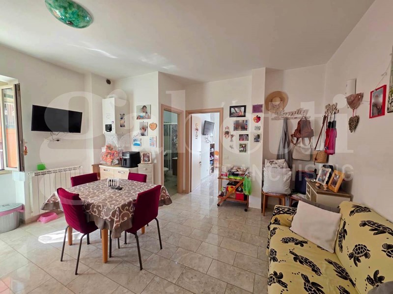Bilocale in Vendita a Roma, 149'000&euro;, 42 m², arredato