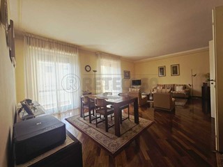 Quadrilocale in Vendita a Cremona, 199'000&euro;, 180 m², con Box