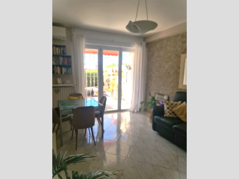 Quadrilocale in Vendita a Sanremo, 273'000&euro;, 150 m²