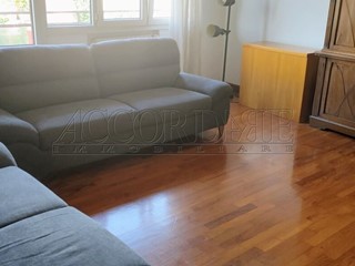 Appartamento in Affitto a Padova, zona Buon Pastore, 1'200&euro;, 130 m², arredato, con Box