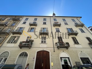 Bilocale in Affitto a Torino, zona San Secondo, 750&euro;, 60 m², arredato