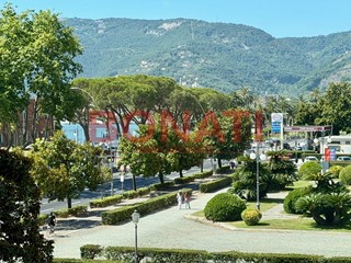 Appartamento in Vendita a La Spezia, zona Centro, 980'000&euro;, 208 m², arredato