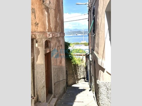 Trilocale in Vendita a La Spezia, 80'000&euro;, 60 m²
