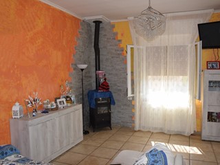 Appartamento in Vendita a Novafeltria, zona Secchiano, 146'000&euro;, 110 m²