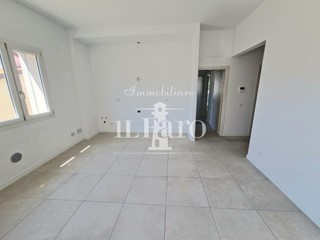 Quadrilocale in Vendita a Campi Bisenzio, 345'000&euro;, 76 m², con Box