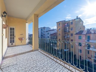 Attico in Vendita a Pisa, 340'000&euro;, 160 m², con Box