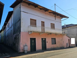 Appartamento in Vendita a Foglizzo, 31'296&euro;, 121 m²