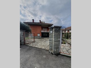 Quadrilocale in Vendita a Condove, 56'250&euro;, 125 m²