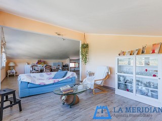 Appartamento in Vendita a Cerreto Guidi, 210'000&euro;, 260 m², con Box