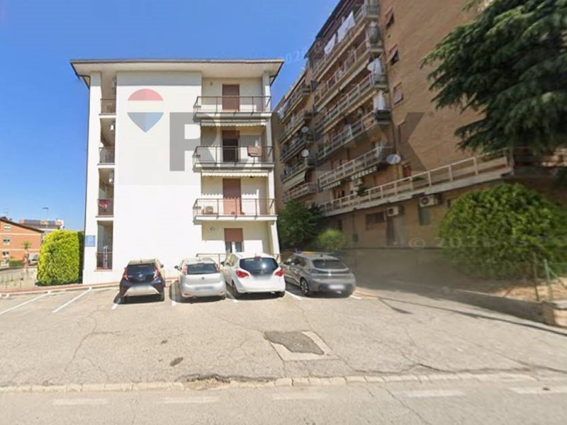 Appartamento in Vendita a Perugia, 158'000&euro;, 120 m²