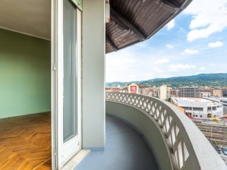 Appartamento in Vendita a Torino, 490'000&euro;, 182 m²
