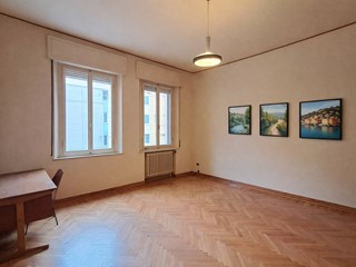 Appartamento in Vendita a Ferrara, 500'000&euro;, 244 m²