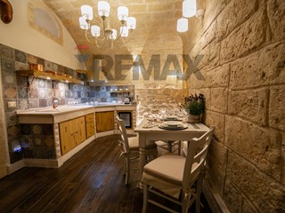 Bilocale in Vendita a Trani, 215'000&euro;, 45 m²