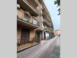 Attico in Vendita a Catania, 155'000&euro;, 107 m²