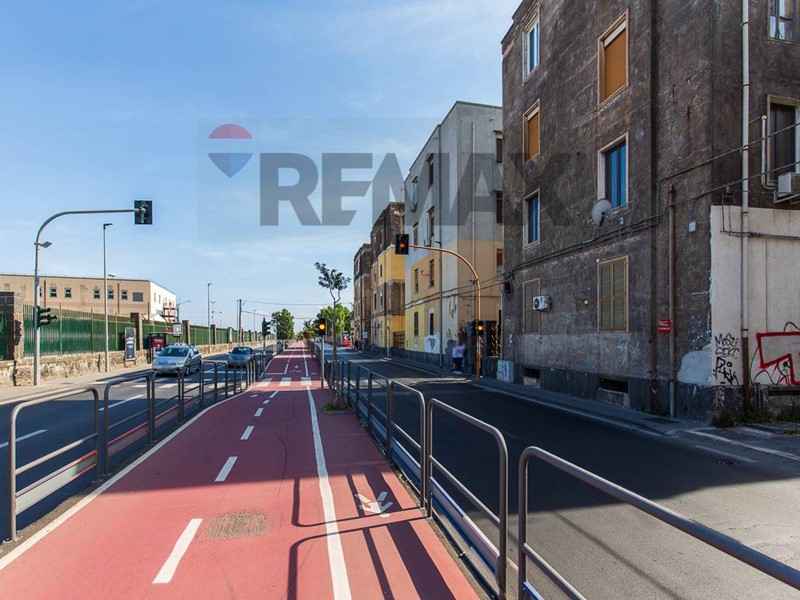 Quadrilocale in Vendita a Catania, 89'000&euro;, 64 m²