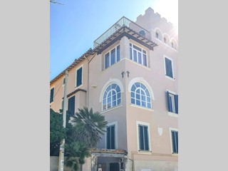 Appartamento in Vendita a Ladispoli, 240'000&euro;, 110 m²