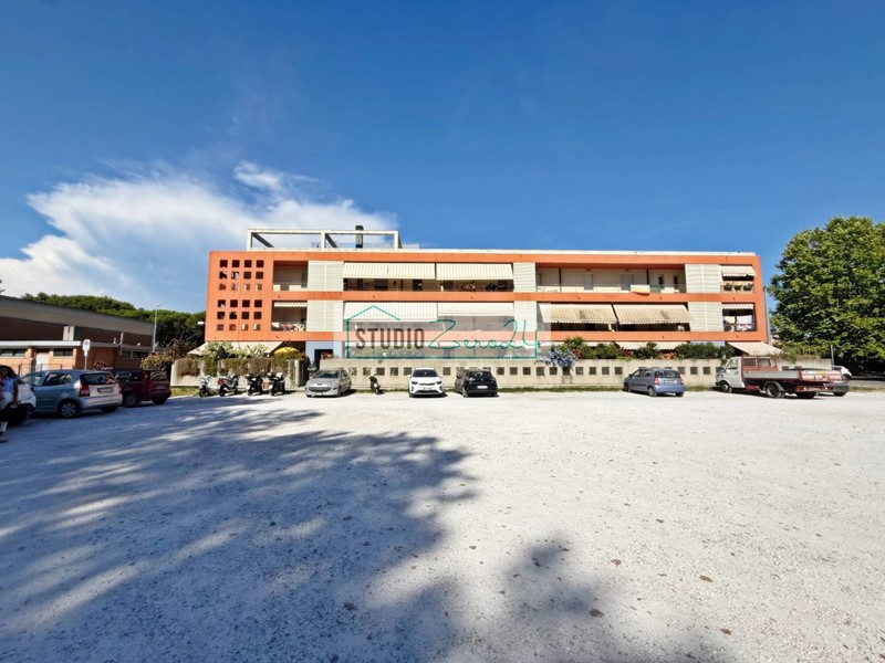 Trilocale in Vendita a Viareggio, 219'000&euro;, 88 m²