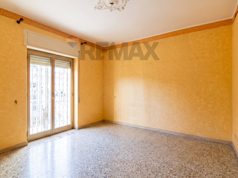 Quadrilocale in Vendita a Catania, 55'000&euro;, 87 m²