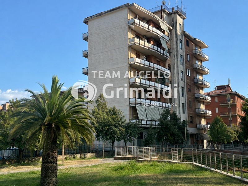 Quadrilocale in Vendita a Pontecagnano Faiano, 260'000&euro;, 139 m²