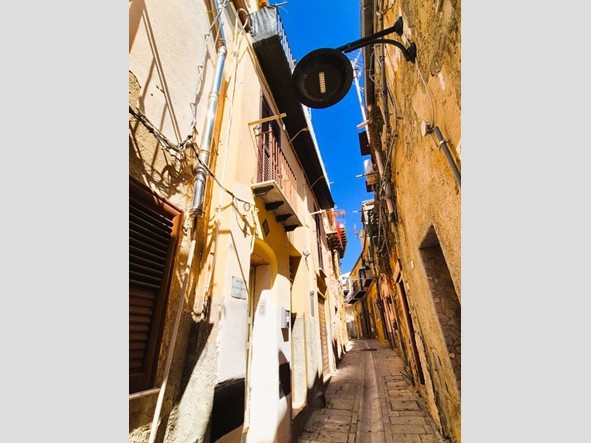 Appartamento in Vendita a Agrigento, 69'000&euro;, 141 m²