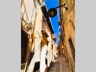 Appartamento in Vendita a Agrigento, 69'000&euro;, 141 m²