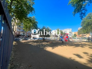 Bilocale in Vendita a Roma, 238'000&euro;, 64 m²