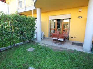 Bilocale in Vendita a Solbiate Olona, 160'000&euro;, 57 m², con Box
