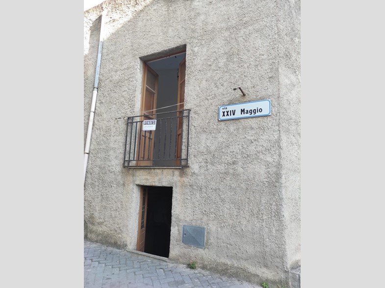 Bilocale in Vendita a Acquedolci, 48'000&euro;, 57 m²