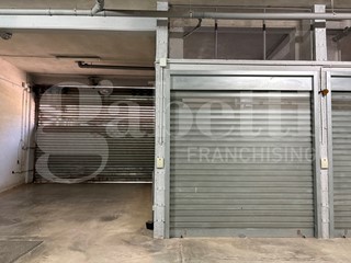 Attico in Vendita a Bari, 365'000&euro;, 90 m², con Box