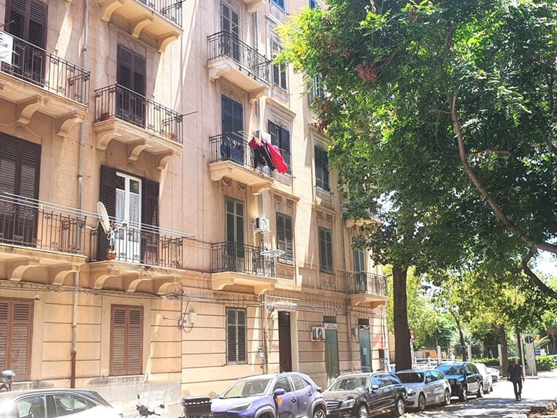 Quadrilocale in Vendita a Palermo, 110'000&euro;, 90 m²