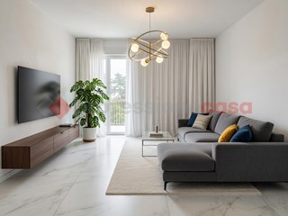 Trilocale in Vendita a Gallarate, 175'000&euro;, 120 m², con Box