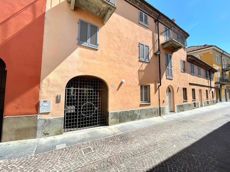 Bilocale in Vendita a Alba, 178'000&euro;, 40 m², arredato