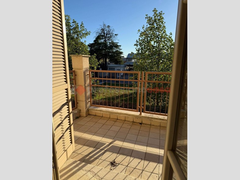 Monolocale in Vendita a Parabiago, 85'000&euro;, 40 m², arredato