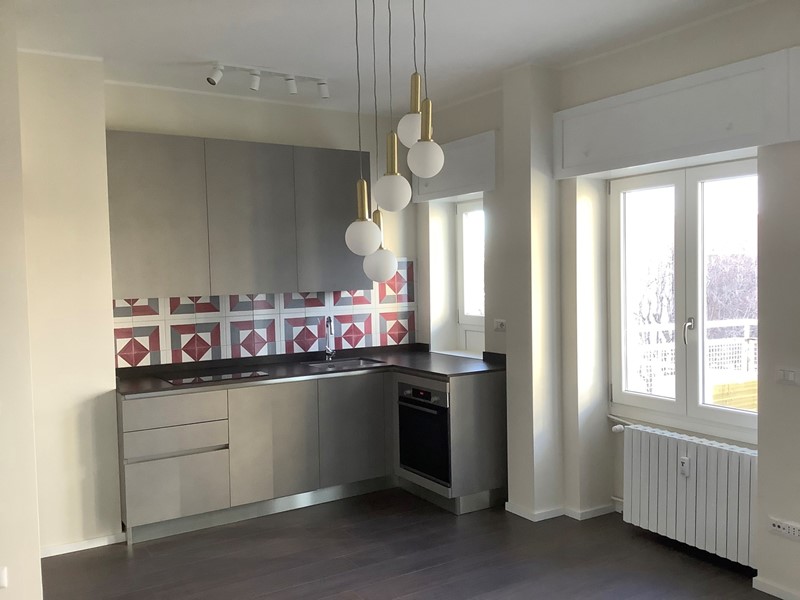Trilocale in Vendita a Milano, 1'800&euro;, 81 m²