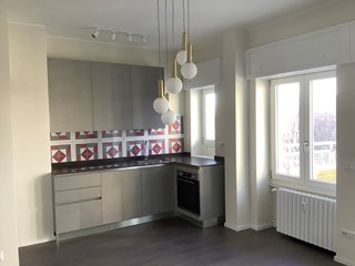Trilocale in Vendita a Milano, 1'800&euro;, 81 m²