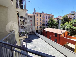 Bilocale in Vendita a Milano, 425'000&euro;, 80 m², arredato