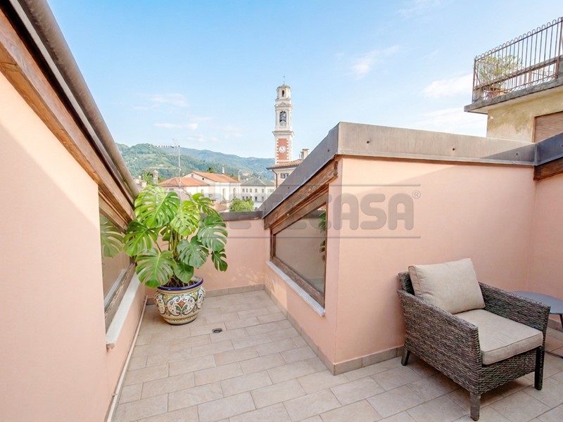 Appartamento in Vendita a Cornedo Vicentino, 168'000&euro;, 115 m², arredato, con Box
