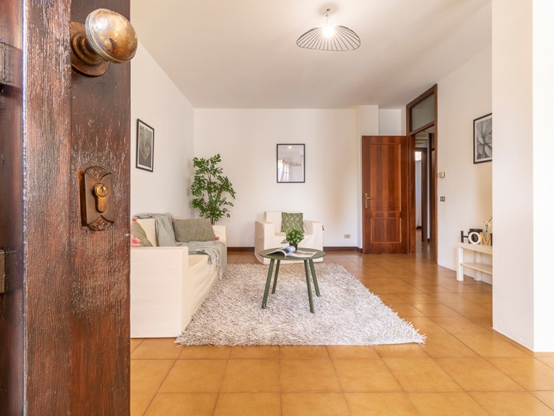 Appartamento in Vendita a Carmignano di Brenta, 153'000&euro;, 121 m², con Box