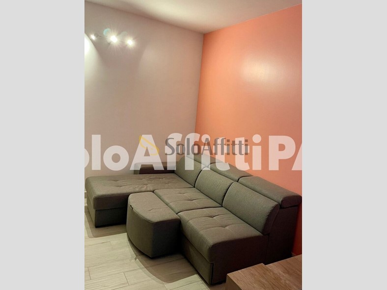 Trilocale in Affitto a Gallarate, zona Madonna in Campagna, 920&euro;, 87 m², arredato